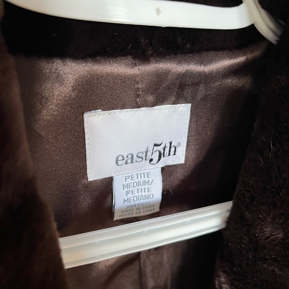 East 5th faux fur chocolate brown jacket - Picture 2 of 3